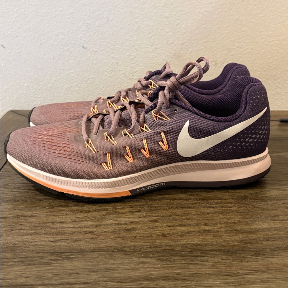 EUC [Nike] Air Zoom Pegasus 33 Running Athletic Shoes Purple Smoke Women's 12 - Picture 4 of 12